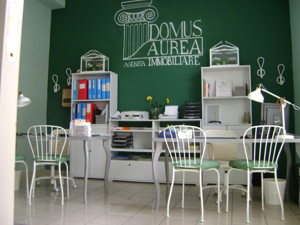 Contatta Immobiliare Domus Aurea Itri